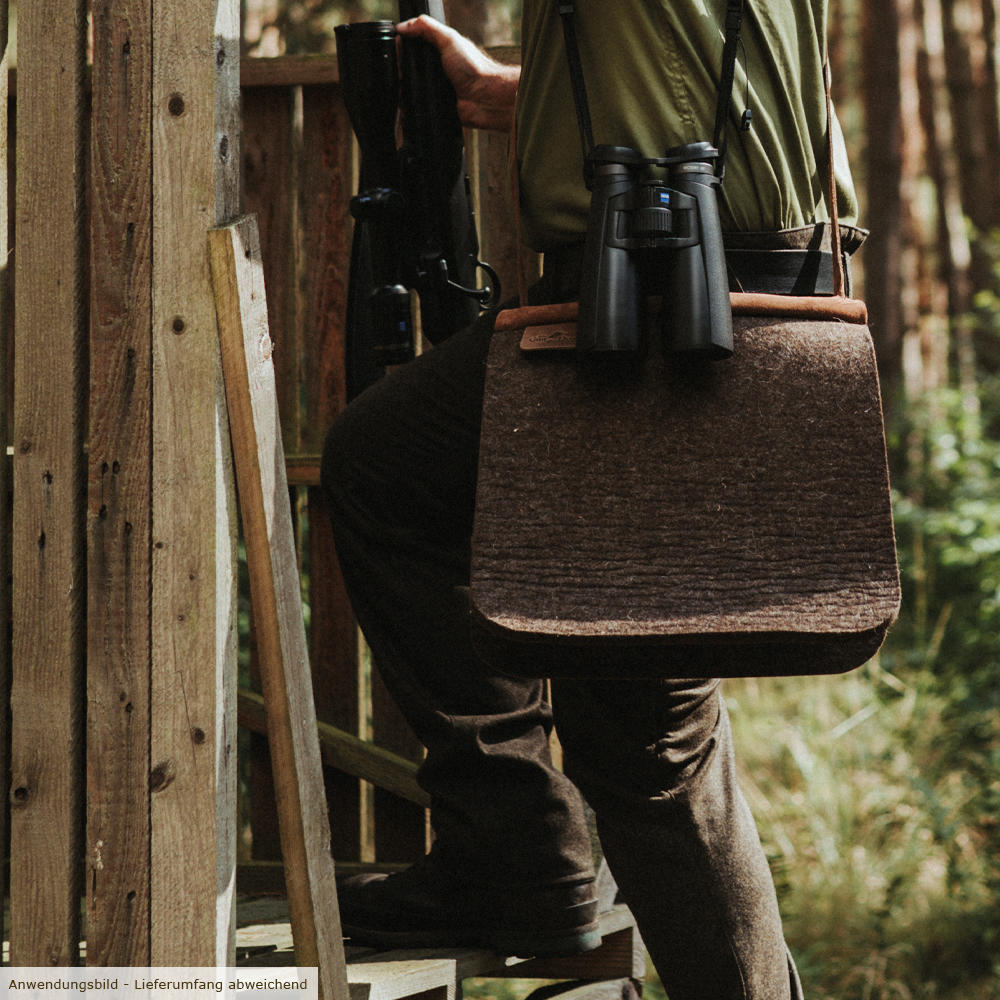 The GunDog Affair Felt Hide Cushion with Inner Pocket