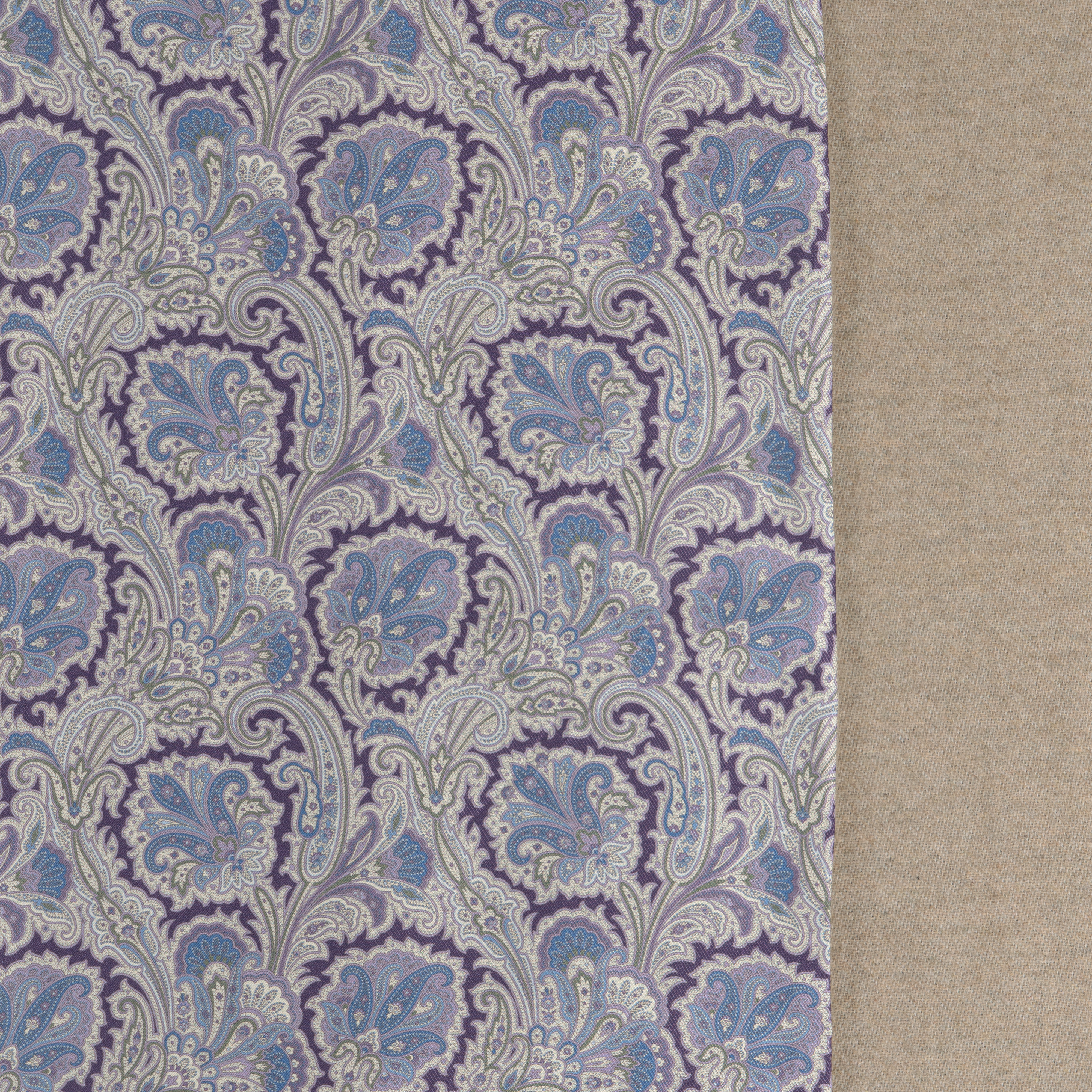 lila/beige