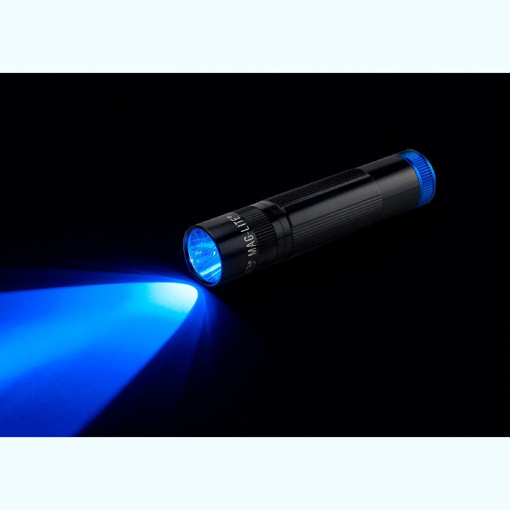 Torche MAGLITE® XL50®, LED, 3-CELL, AAA, Spectrum, lumière bleue
