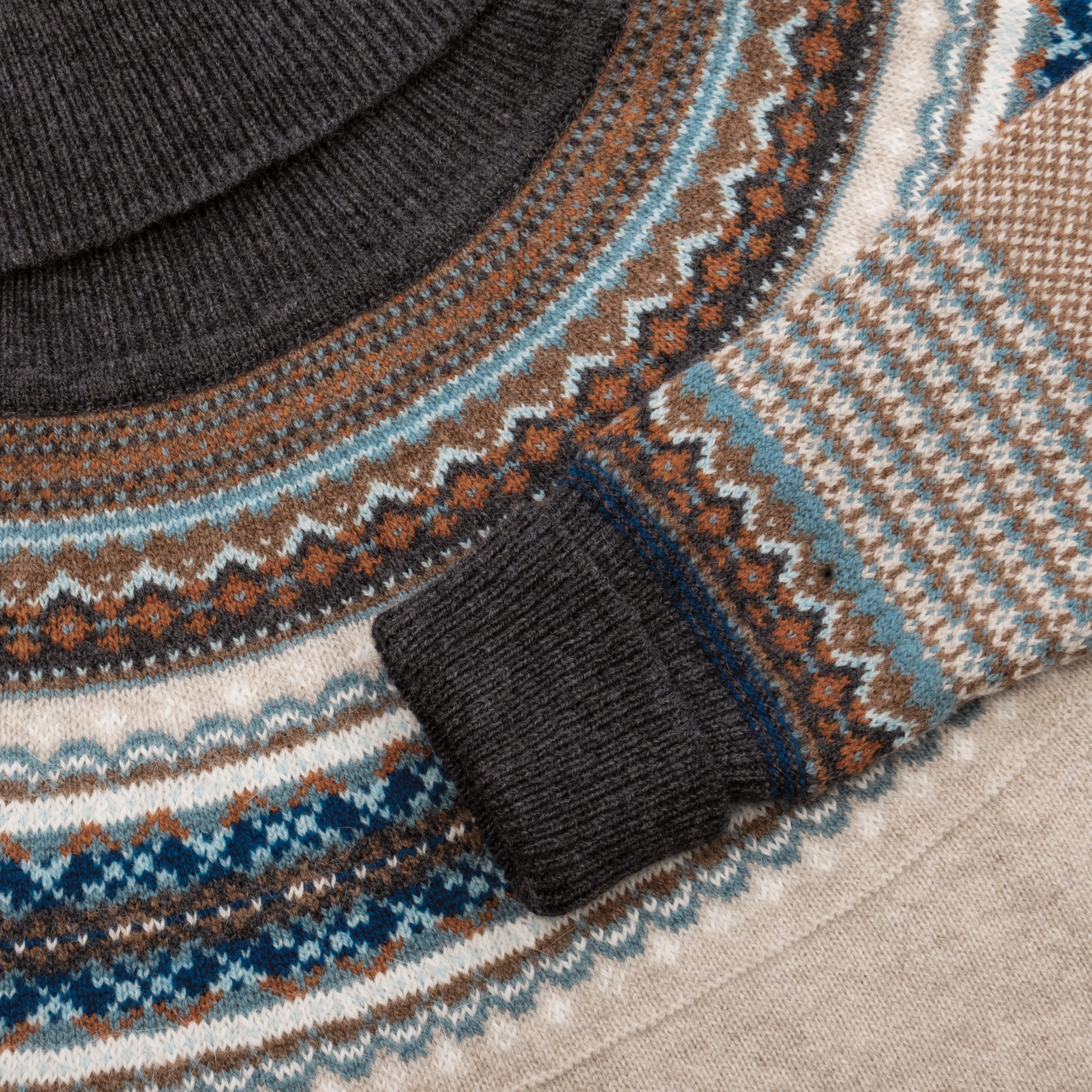 Eribé Damenpullover Rollkragen Fair Isle, Taurus